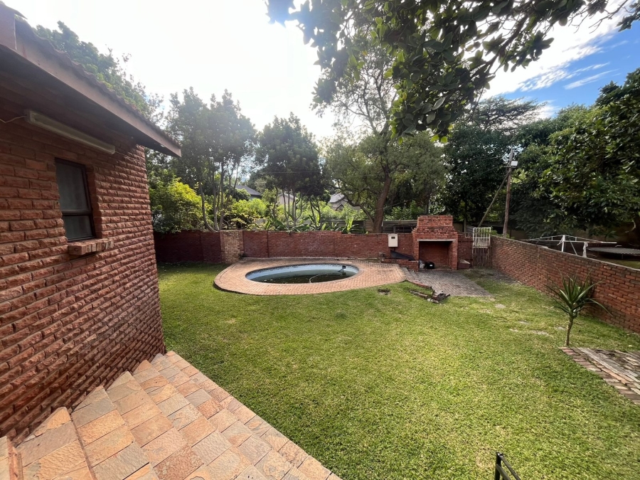 3 Bedroom Property for Sale in Safari Gardens North West